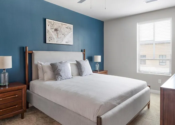 Apartment Landing - Solace At Ballpark Village Goodyear
