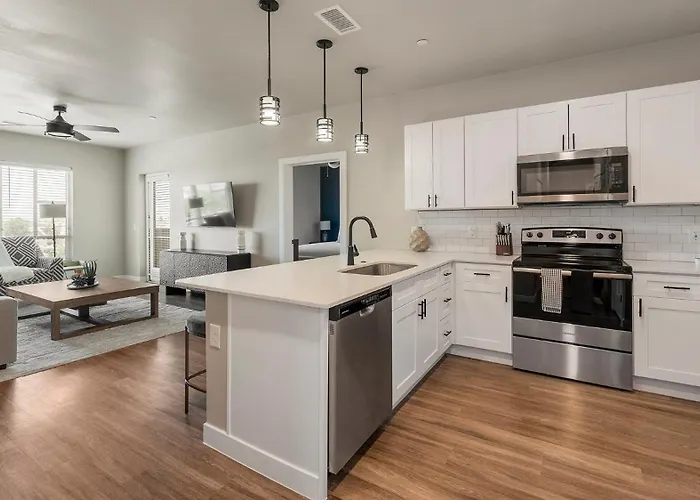Landing - Solace At Ballpark Village Apartment Goodyear