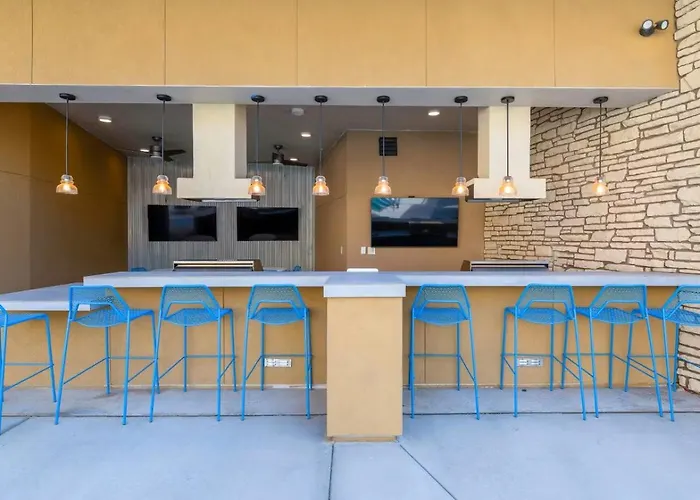 Apartment Landing - Solace At Ballpark Village Goodyear